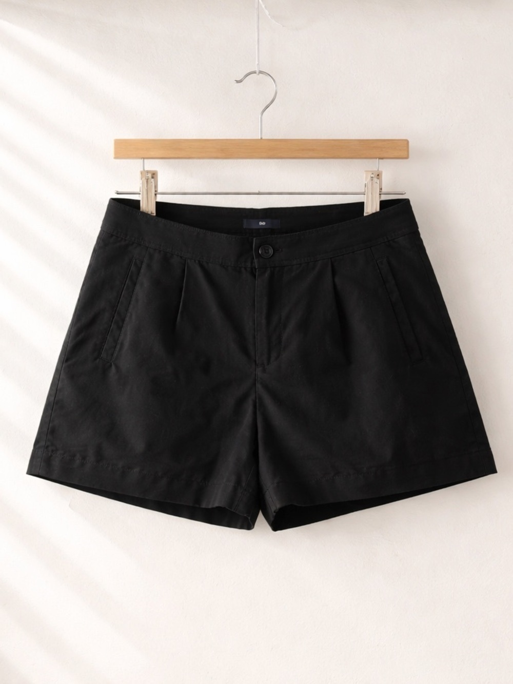 GAP Women's High Waist Black Shorts | Size 4